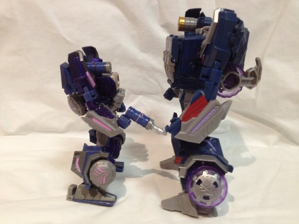 Transformers Fall Of Cybertron Soundwave  Soundblaster  In Hand Images  (18 of 68)